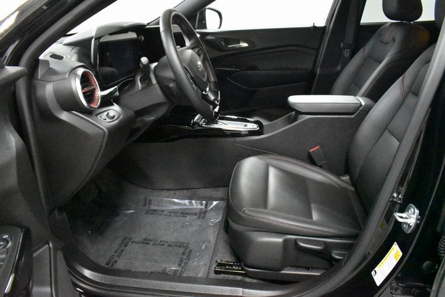 Used 2025 Chevrolet Trax RS w/ Driver Confidence Package image 12