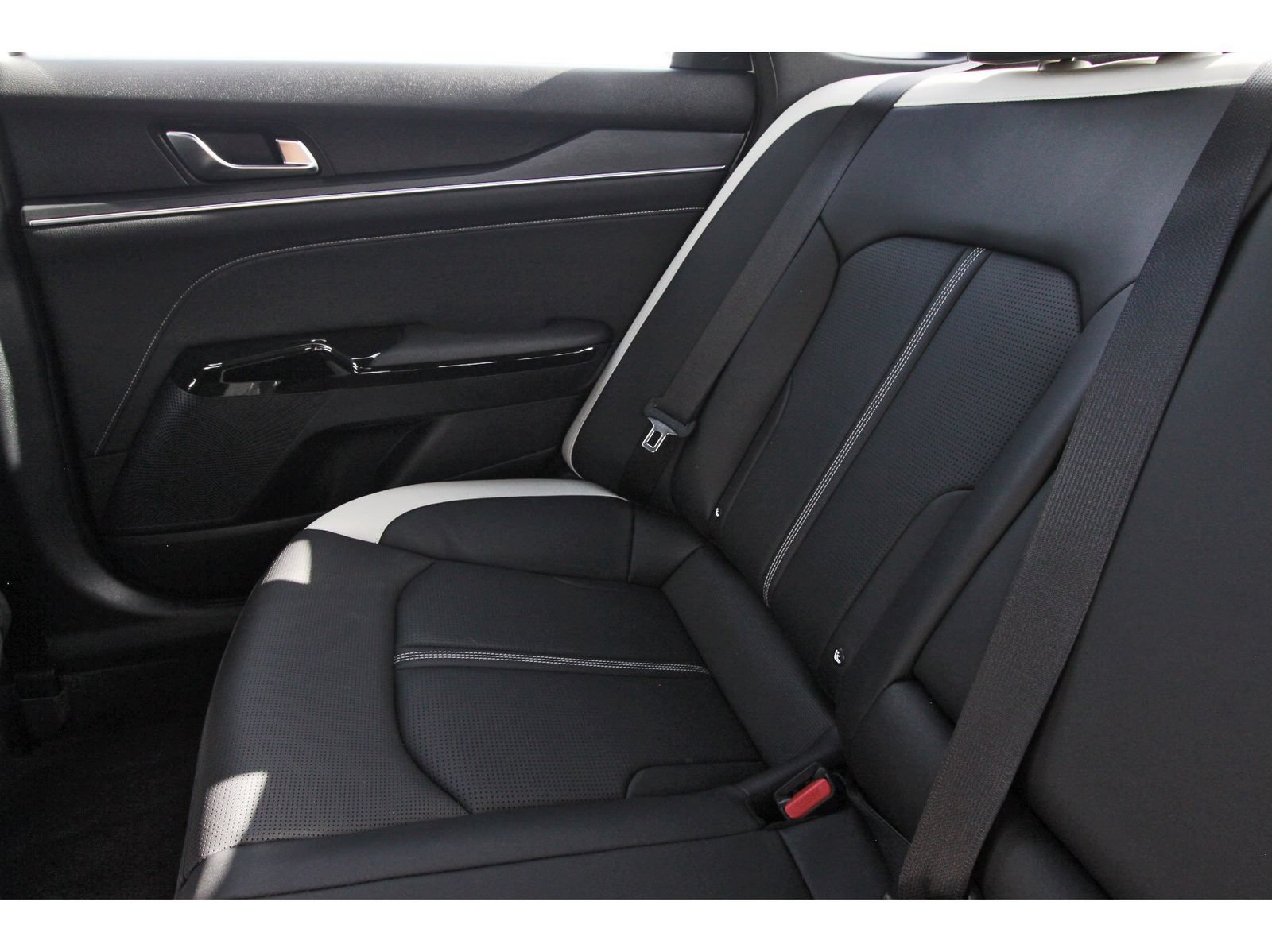 Used 2025 Kia K5 GT-Line AWD/4WD image 13
