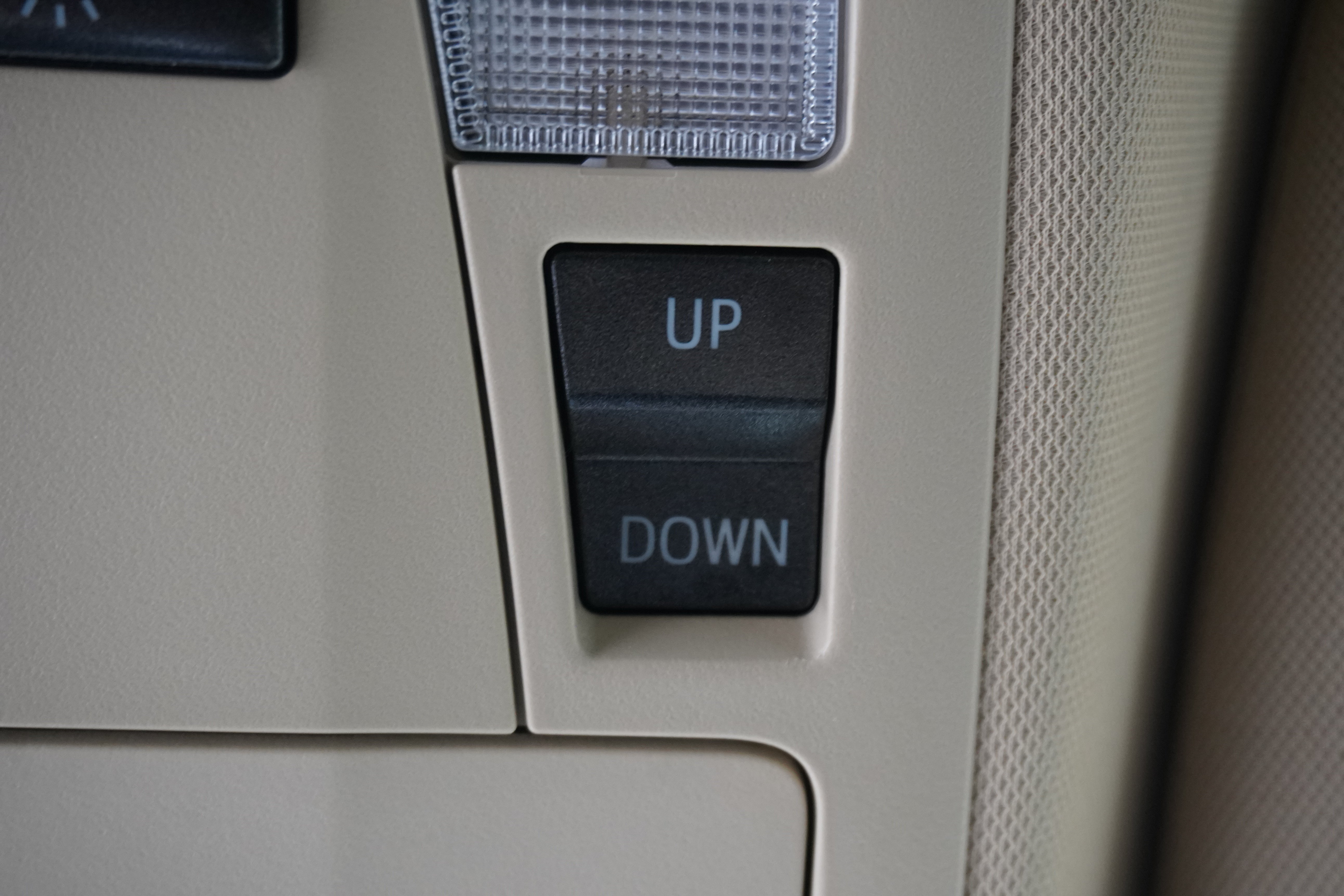 Used 2013 Toyota Avalon Limited w/ Technology Pkg FWD image 27