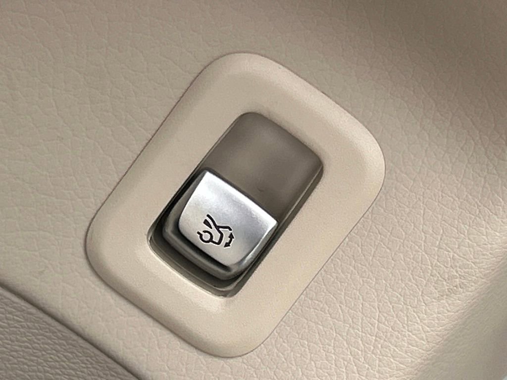 Used 2022 Mercedes-Benz GLC 300 image 56