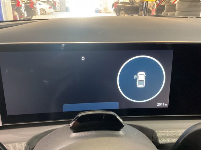 Used 2025 Hyundai Santa Cruz Limited image 14