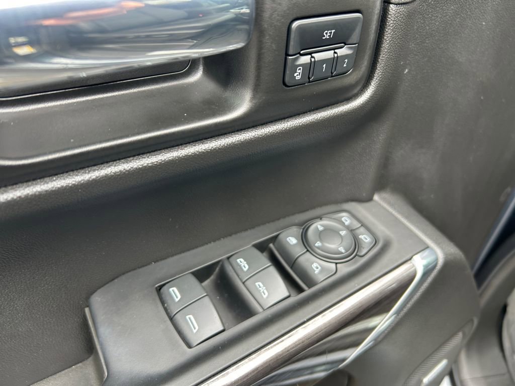 Used 2022 Chevrolet Silverado 1500 LTZ w/ LTZ Premium Package AWD/4WD image 22