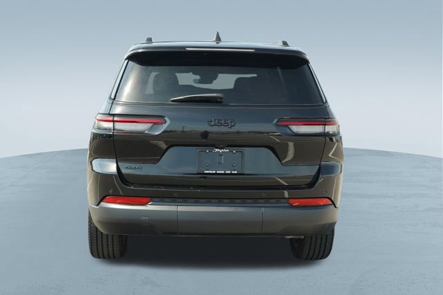 Used 2025 Jeep Grand Cherokee L Altitude image 8