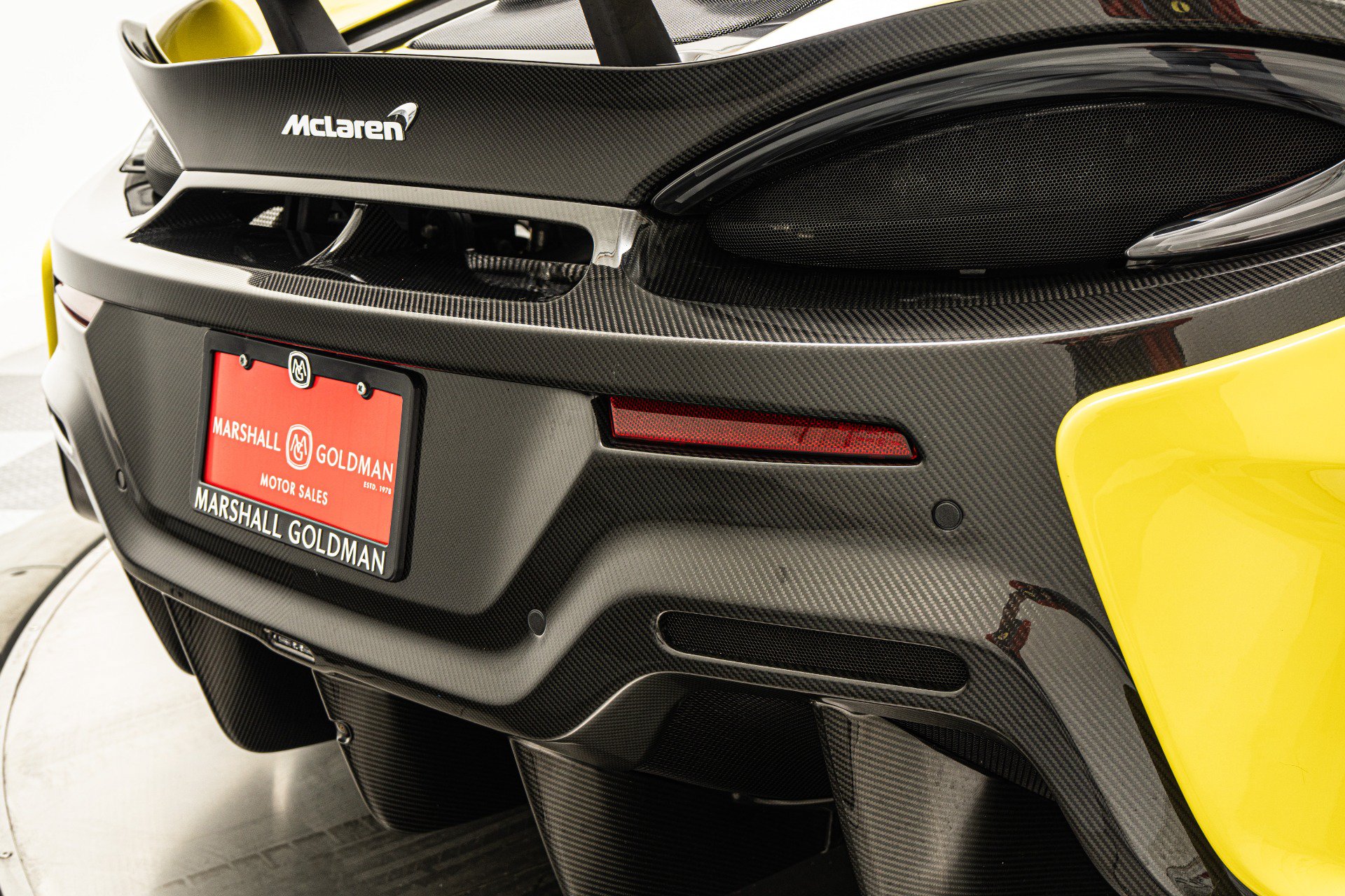 Used 2019 McLaren 600LT RWD image 12