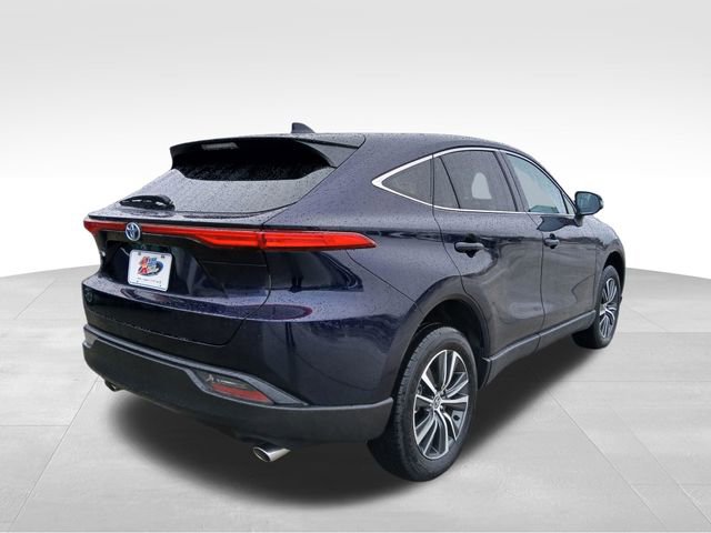 Used 2023 Toyota Venza LE image 5