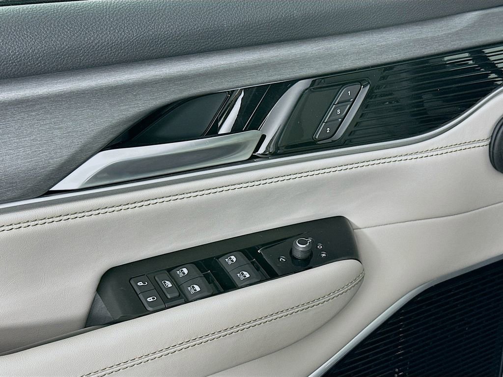New 2026 Jeep Grand Wagoneer Limited AWD/4WD image 23
