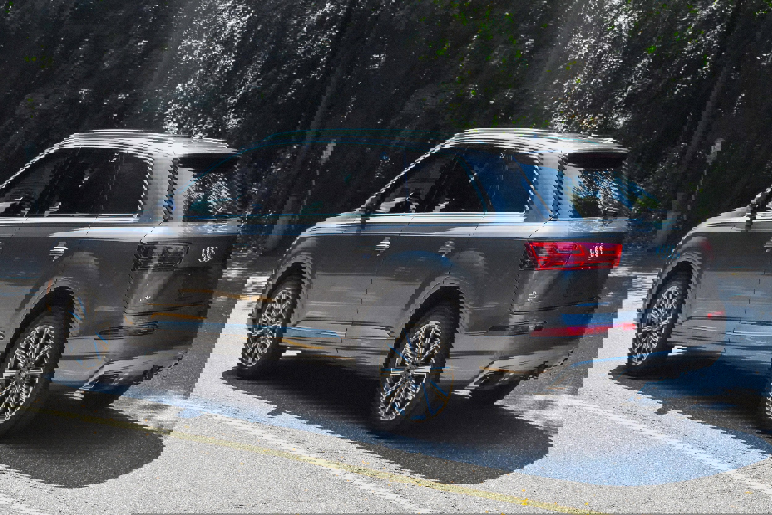 Used 2019 Audi Q7 3.0T Premium Plus w/ Premium Plus Package image 6