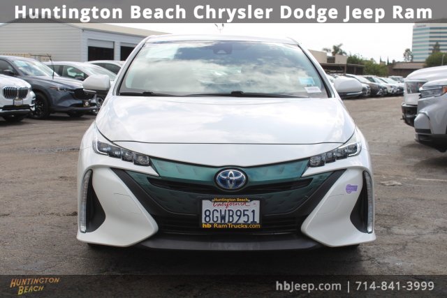 Used 2018 Toyota Prius Prime Plus image 2