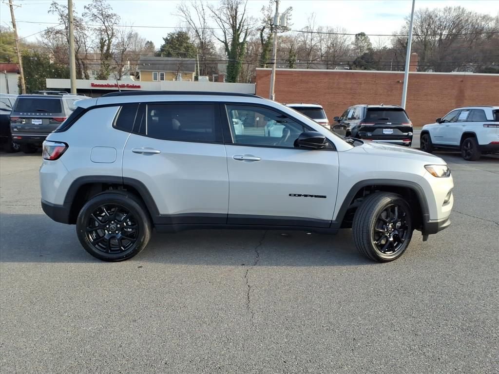 New 2026 Jeep Compass Latitude video 3