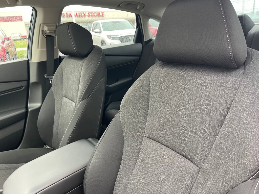 Used 2024 Honda Accord EX image 6