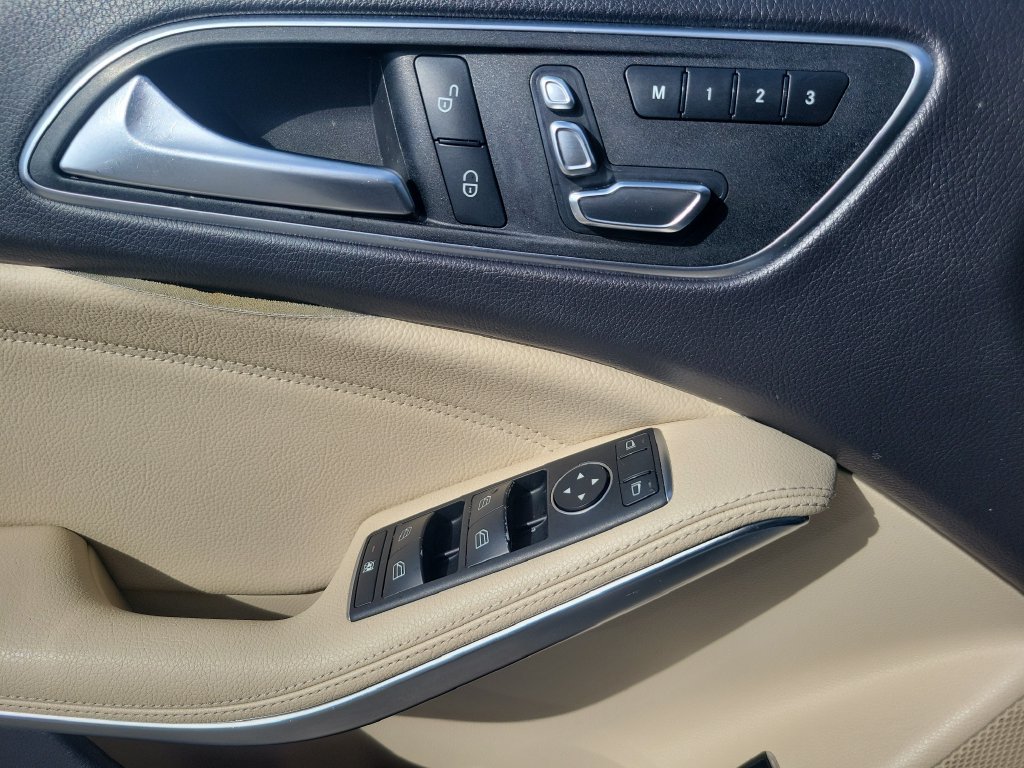 Used 2019 Mercedes-Benz GLA 250 image 23