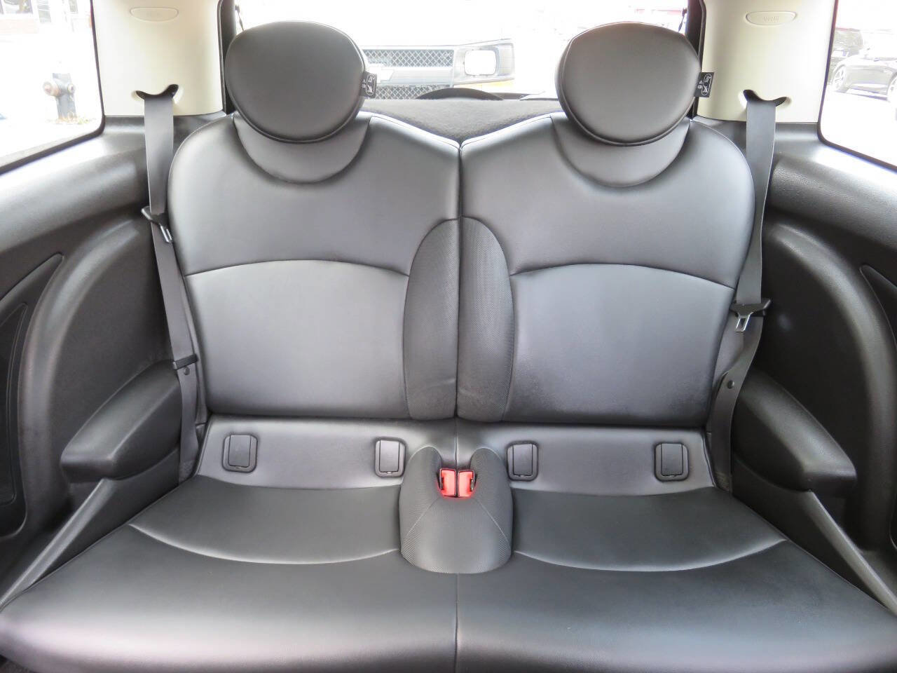 Used 2012 MINI Cooper Hardtop image 18