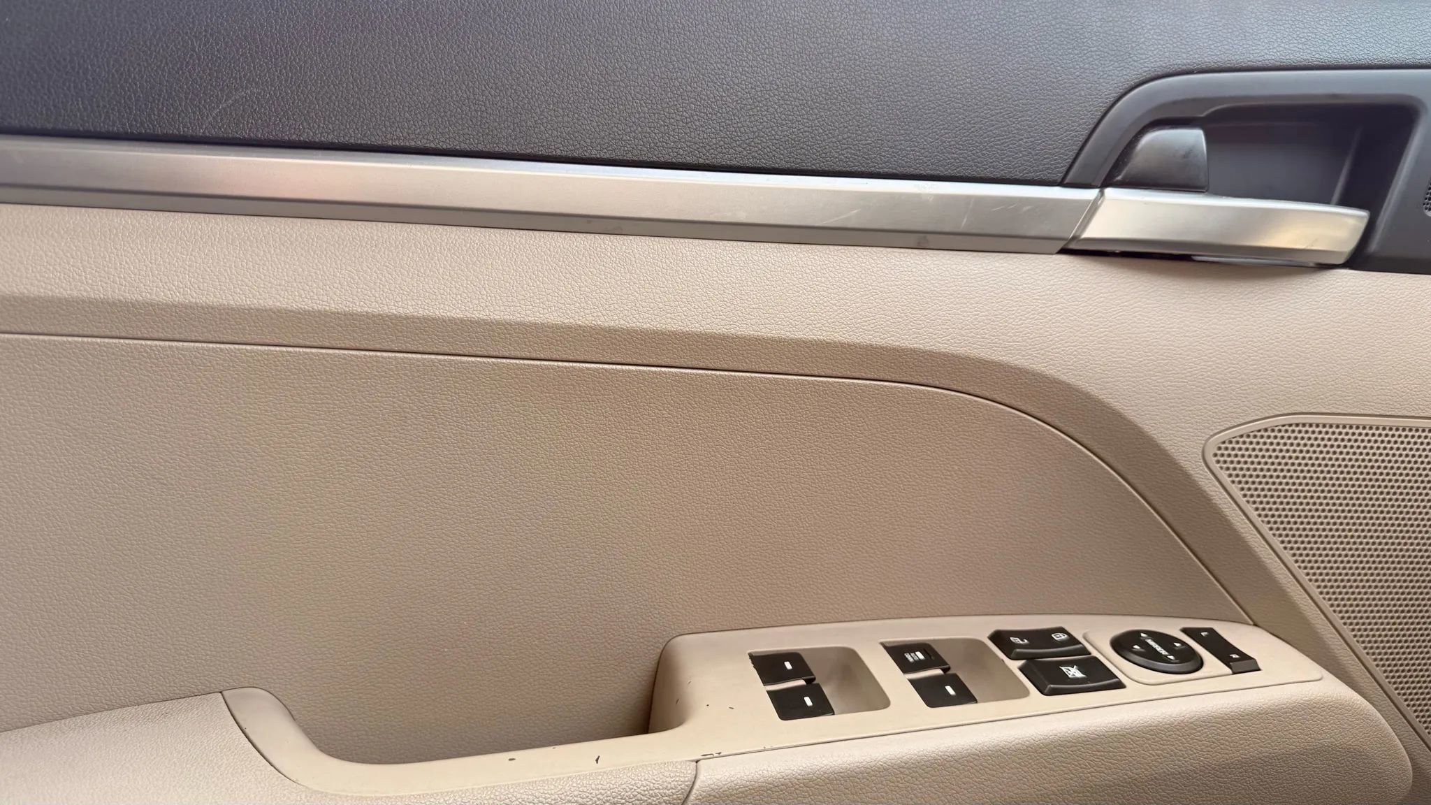 Used 2020 Hyundai Elantra SE image 11