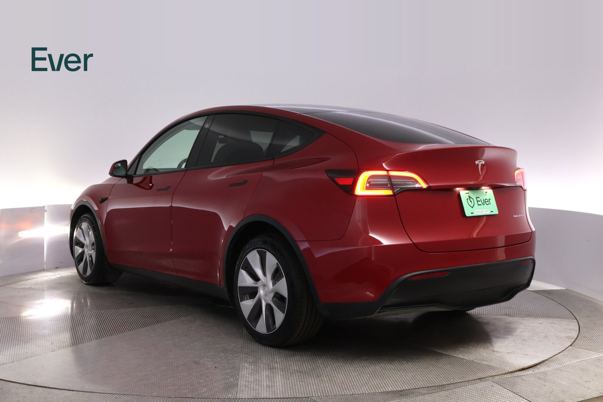 Used 2023 Tesla Model Y Long Range AWD/4WD image 17