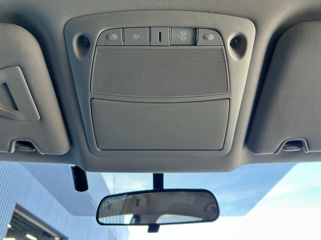 Used 2015 Nissan Rogue SV image 12