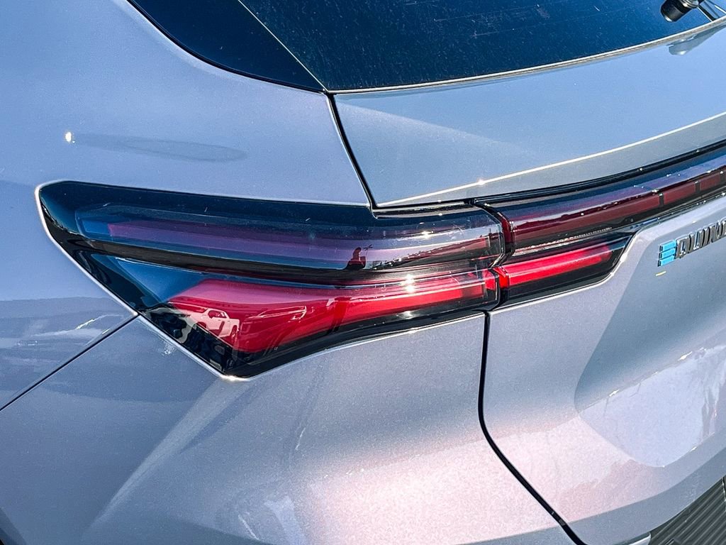 New 2026 Chevrolet Equinox EV LT image 8