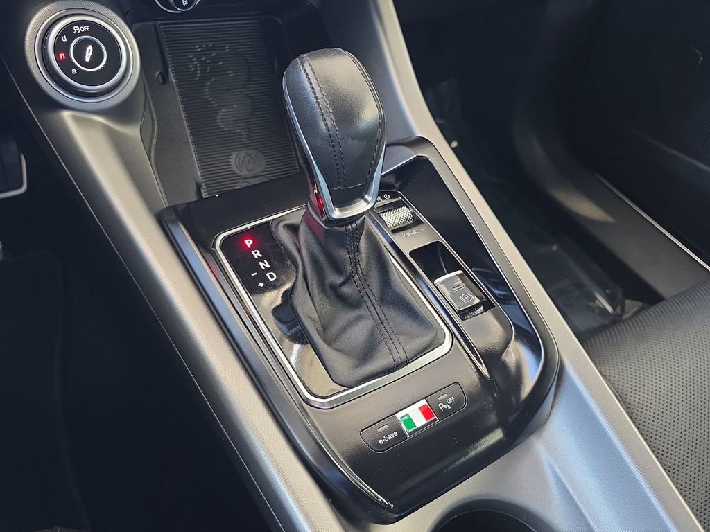 Used 2024 Alfa Romeo Tonale Veloce image 16