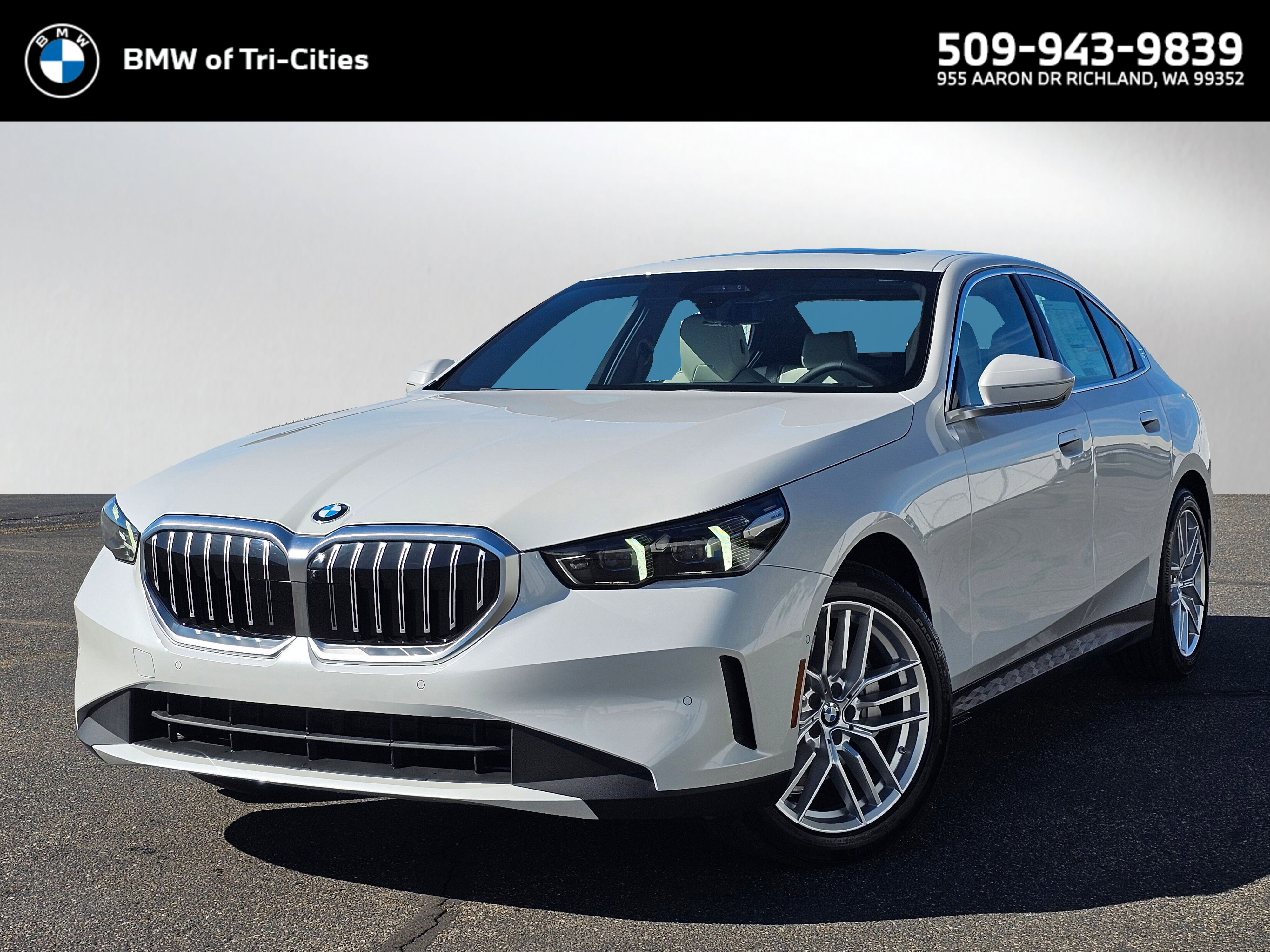 New 2025 BMW 530i xDrive image 1