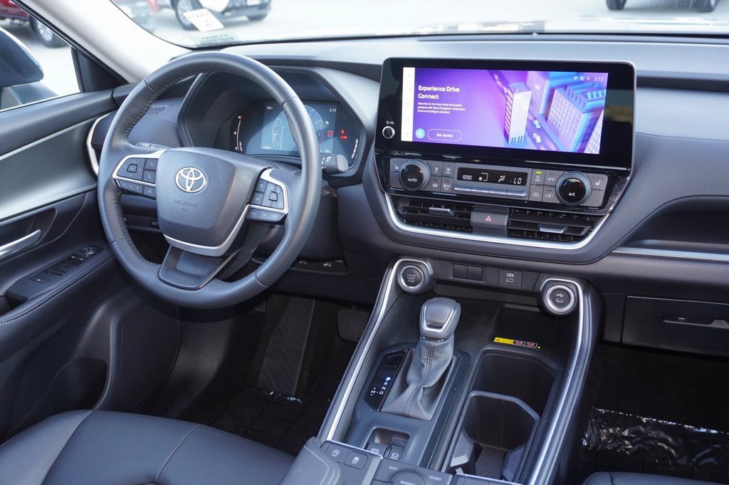 Certified 2025 Toyota Grand Highlander FWD image 6