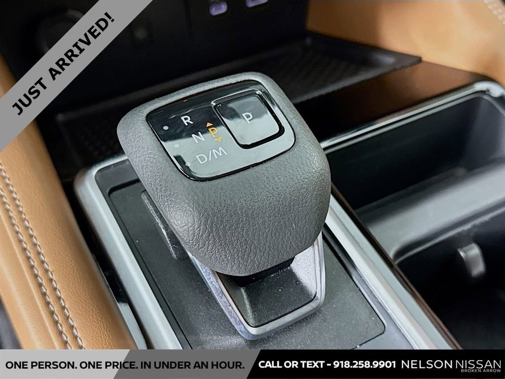 Used 2024 Nissan Pathfinder Platinum w/ Cargo Package image 17