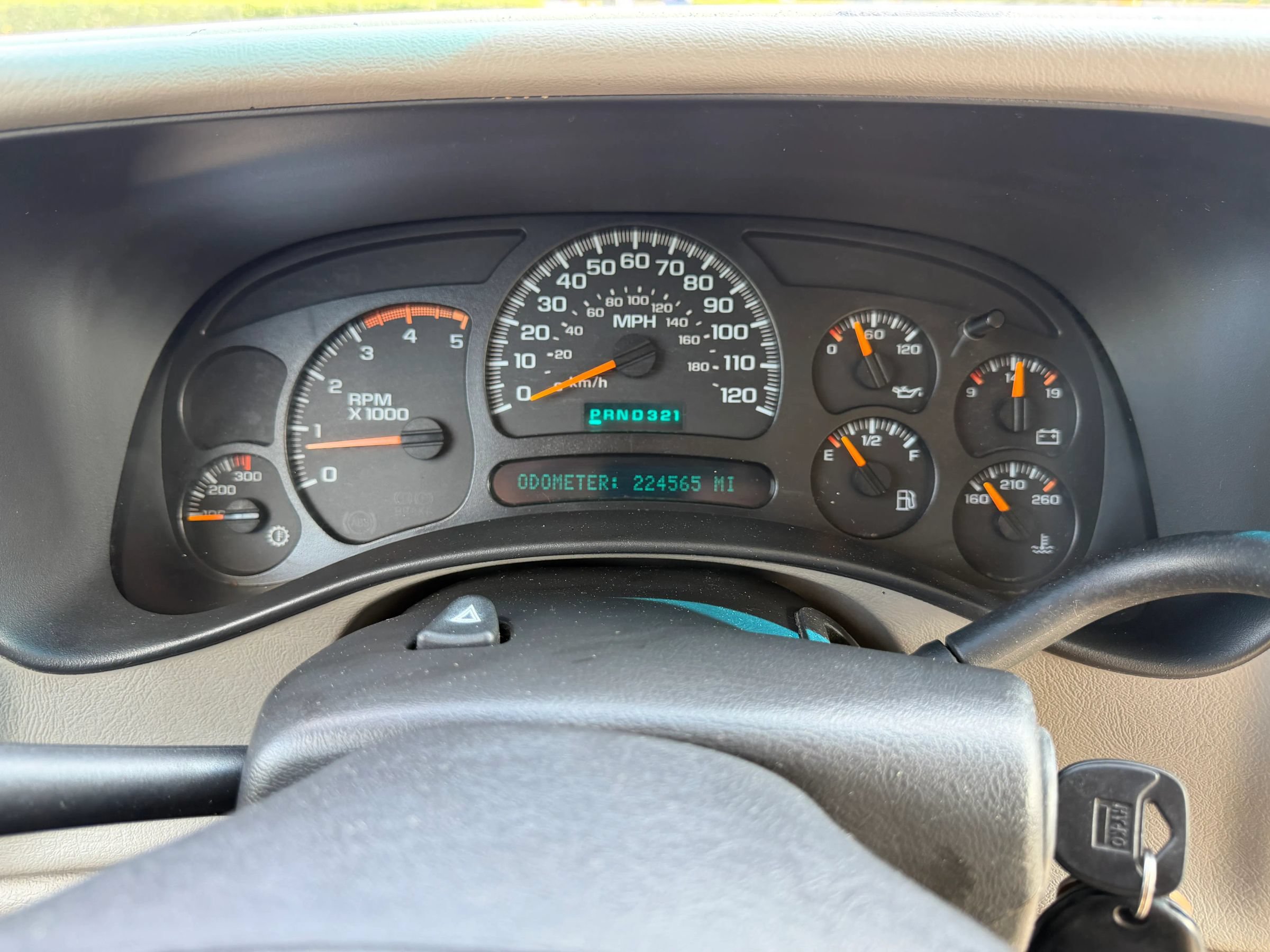 Used 2004 Chevrolet Silverado 2500 LT w/ Heavy-Duty Power Package AWD/4WD image 24