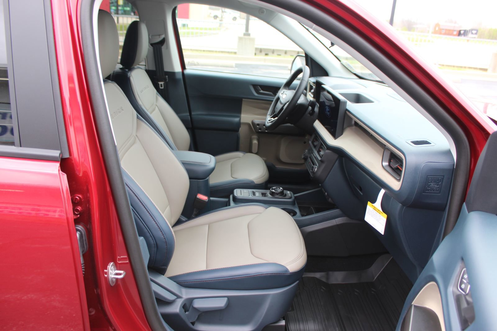 New 2026 Ford Maverick Lariat image 13