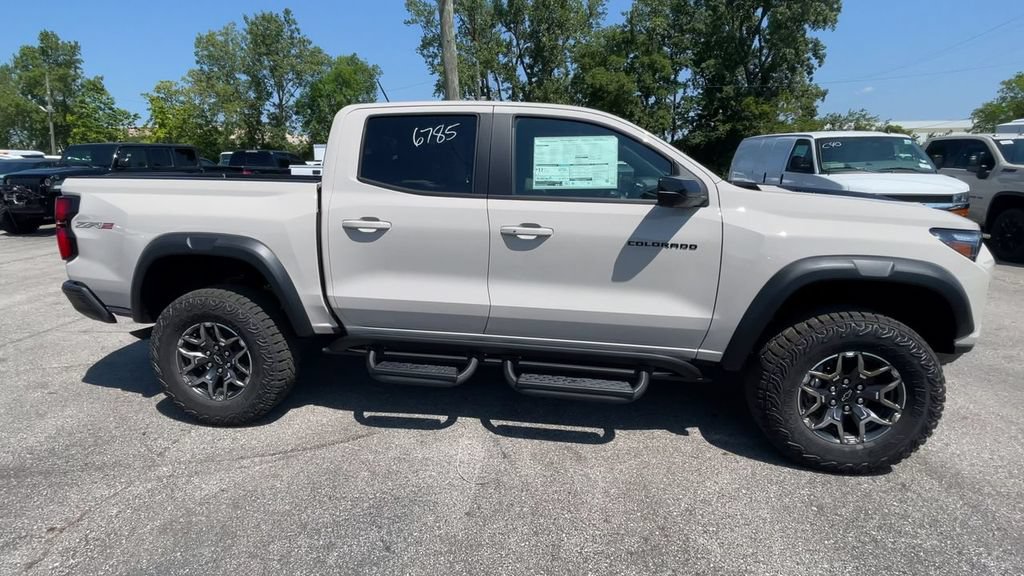 New 2026 Chevrolet Colorado ZR2 w/ Technology Package AWD/4WD image 3