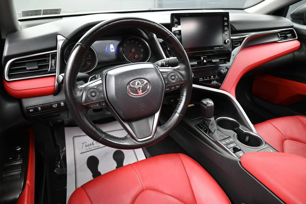 Used 2022 Toyota Camry XSE FWD image 30