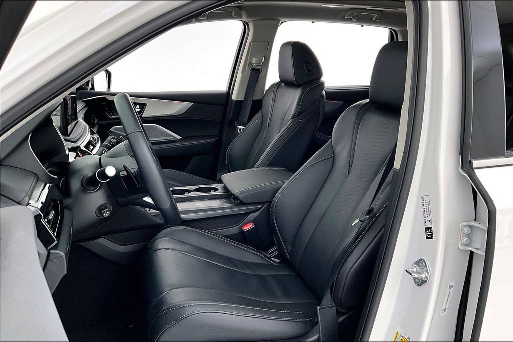 Certified 2026 Acura MDX FWD w/ Technology Package image 31
