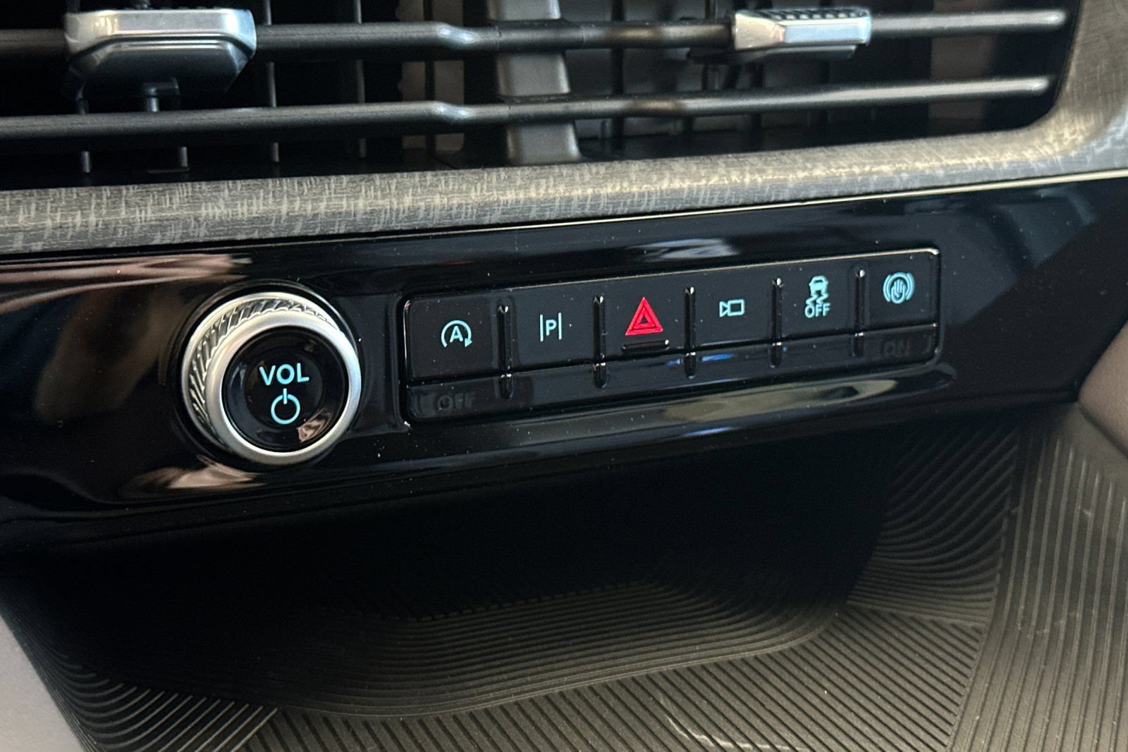 New 2026 Ford Explorer Platinum RWD image 21