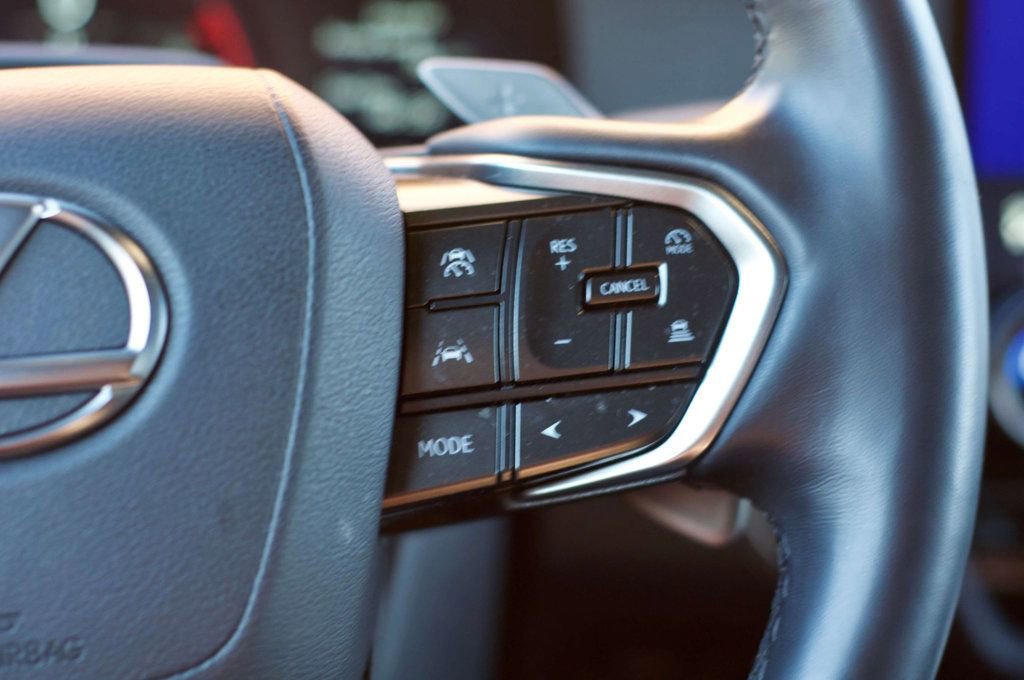 Used 2024 Lexus GX 550 image 22