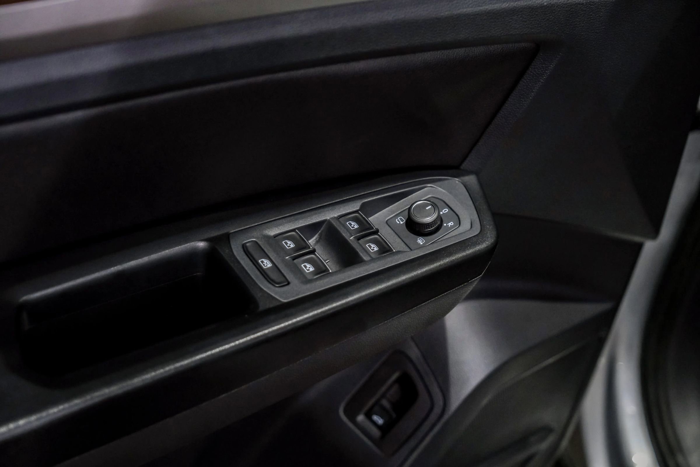 Used 2018 Volkswagen Atlas SEL Premium image 43