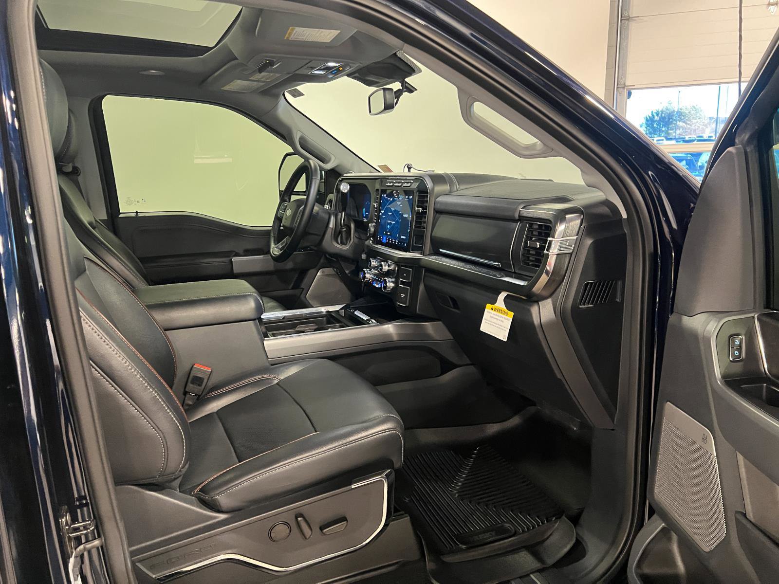 Used 2024 Ford F350 Lariat w/ Lariat Ultimate Package image 37