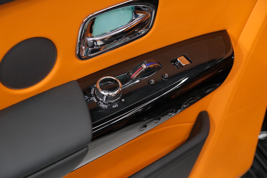 Used 2025 Rolls-Royce Phantom Sedan image 61