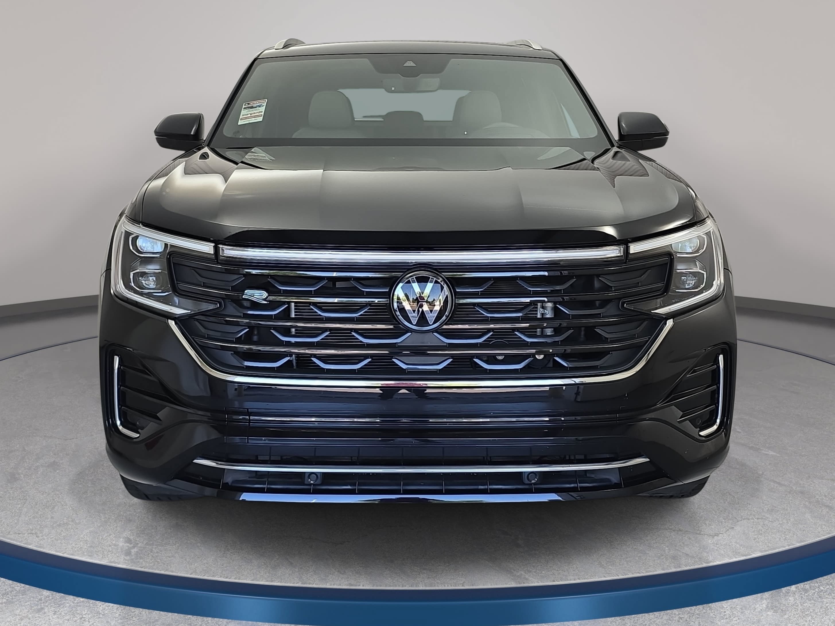 Certified 2024 Volkswagen Atlas Cross Sport SEL R-Line AWD/4WD image 2