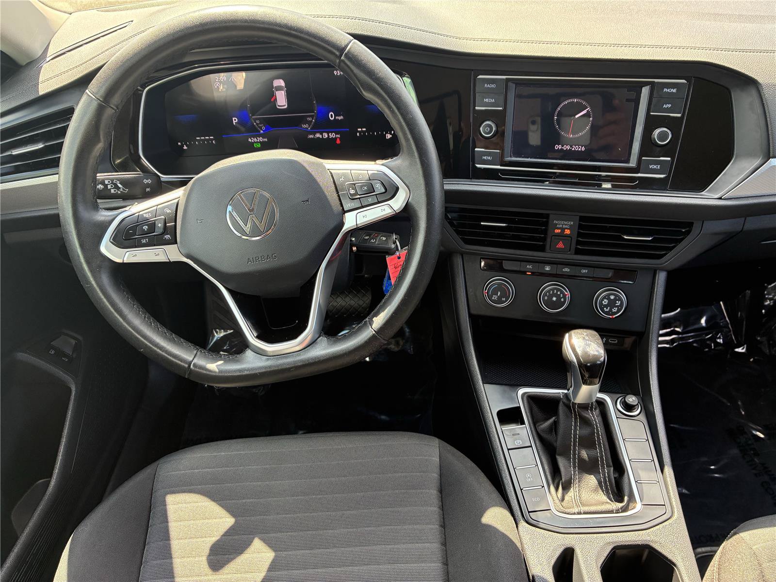Certified 2024 Volkswagen Jetta S FWD image 24