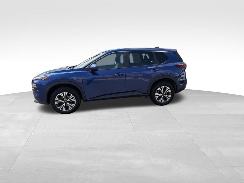 Used 2023 Nissan Rogue SV image 5