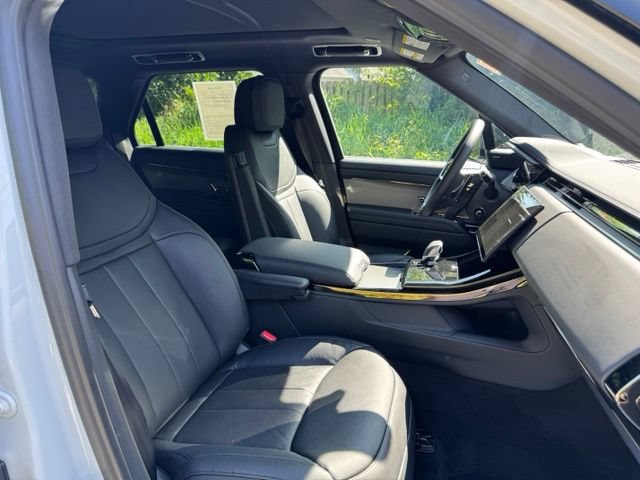 Used 2025 Land Rover Range Rover Sport AWD/4WD image 20