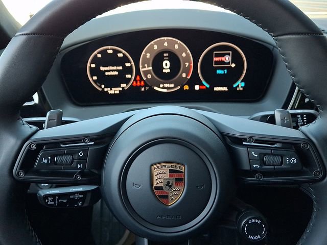 New 2025 Porsche Panamera 4 image 19