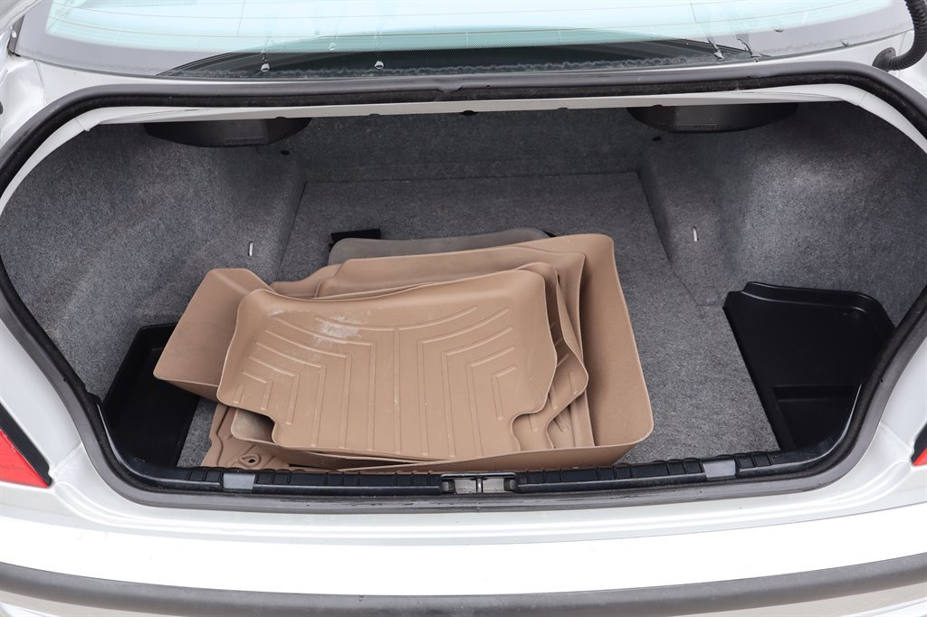 Used 2001 BMW 330i Sedan image 31