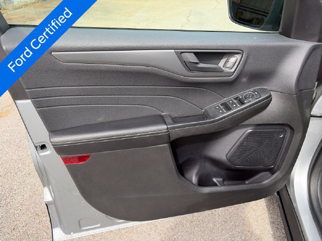 Certified 2023 Ford Escape Active AWD/4WD image 11