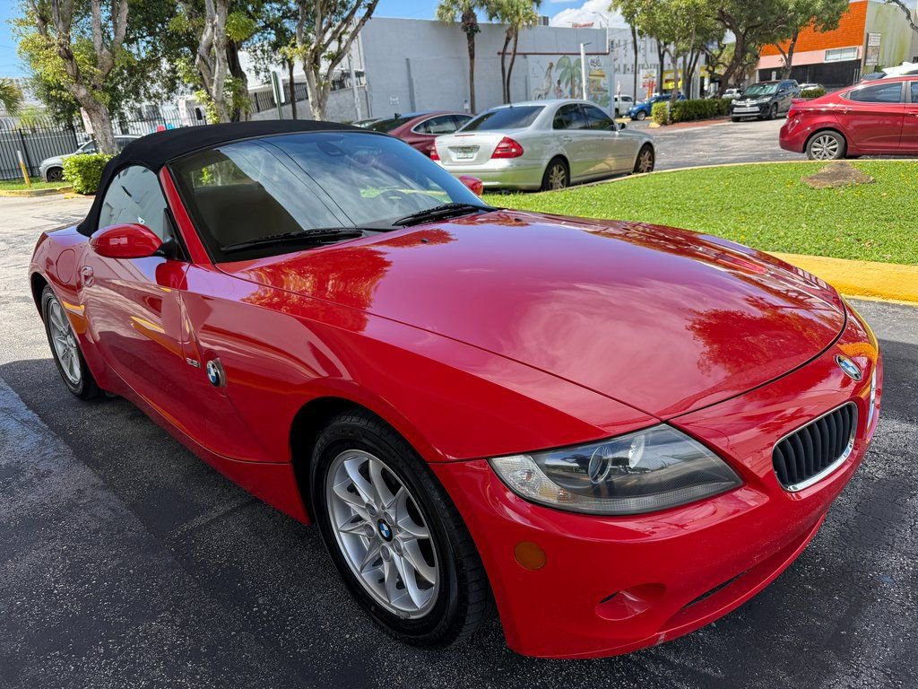 Used 2005 BMW Z4 2.5i image 19