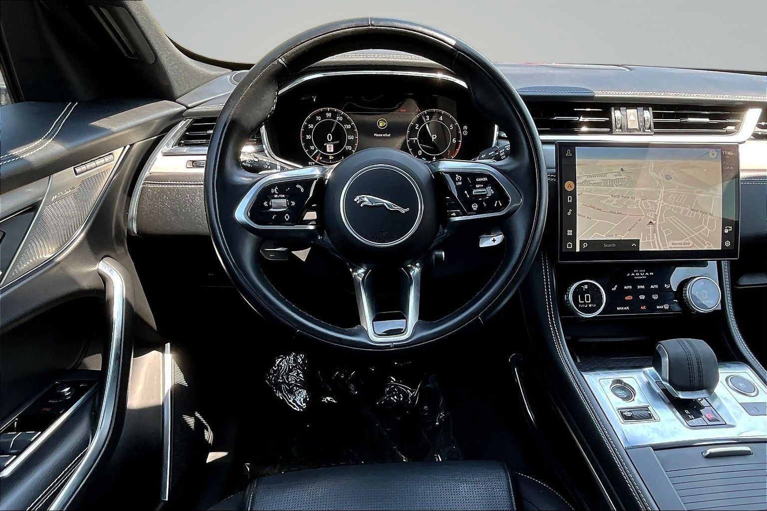 Used 2024 Jaguar F-PACE R-Dynamic S AWD/4WD image 7