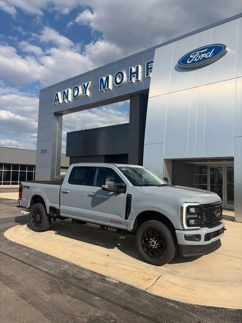 New 2026 Ford F350 Lariat w/ Black Appearance Package