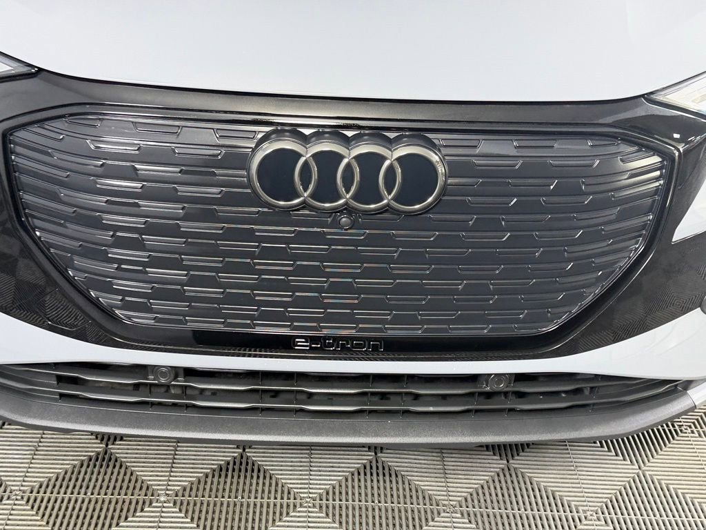 Used 2025 Audi Q4 e-tron Premium Plus w/ Premium Plus image 13