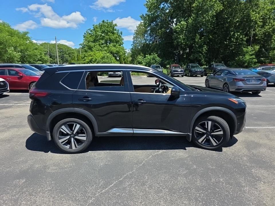 Used 2021 Nissan Rogue Platinum AWD/4WD image 3