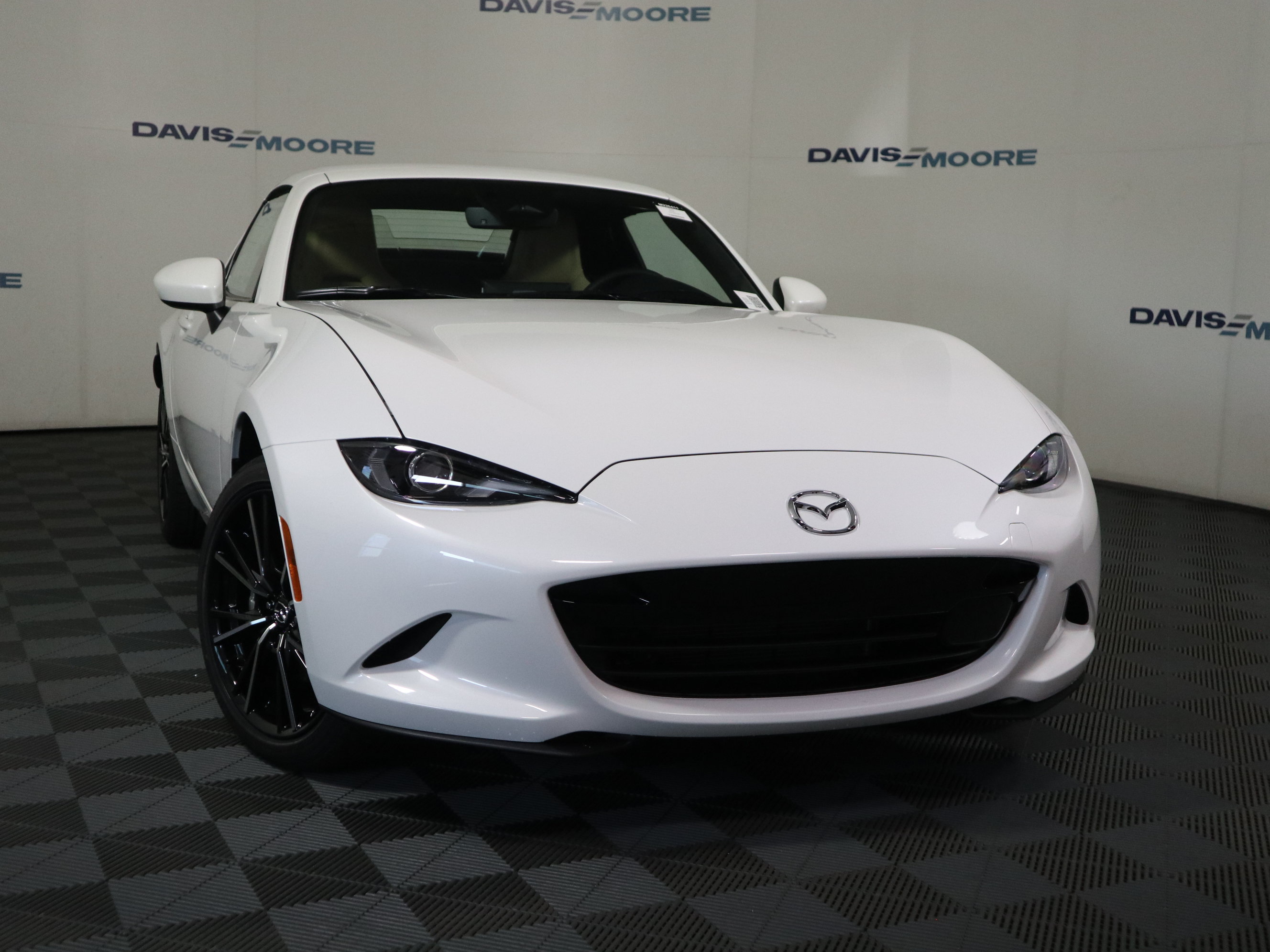 New 2026 MAZDA MX-5 Miata RF Grand Touring w/ Weather Package RWD image 2