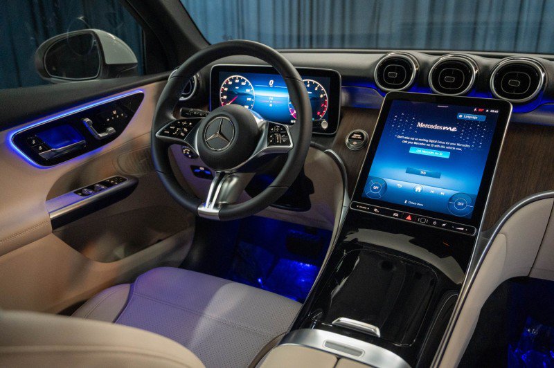 New 2026 Mercedes-Benz GLC 300 image 17