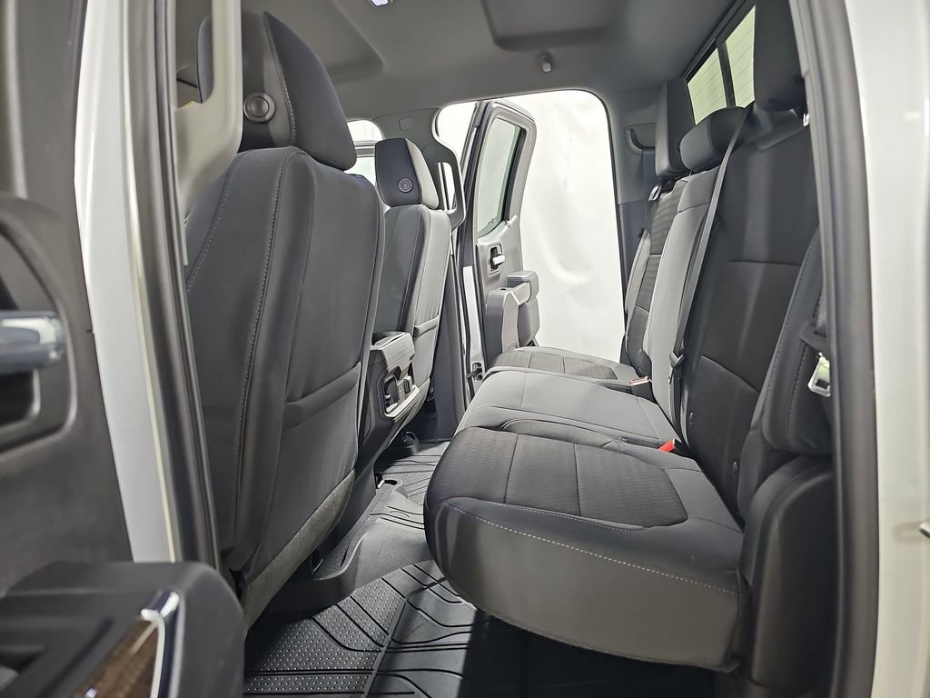 Certified 2019 Chevrolet Silverado 1500 RST image 17