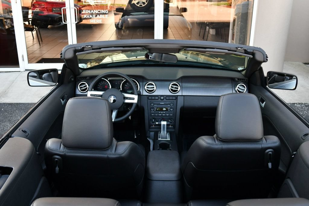 Used 2007 Ford Mustang GT RWD image 17